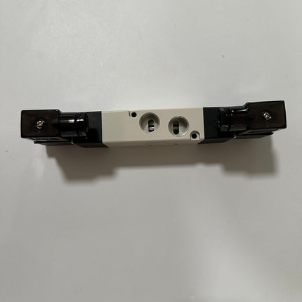 Airtac 4V330C-10: Solenoid Air Valve - 4V330C10AG
