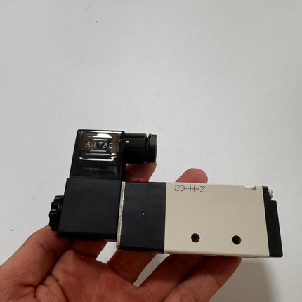 Airtac 4V210-06: Solenoid Air Valve - 4V21006B