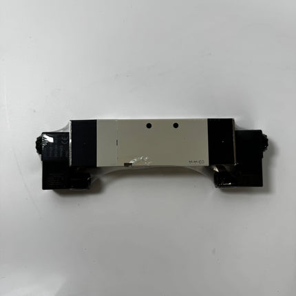 Airtac 4V430E-15: Solenoid Air Valve - 4V430E15B