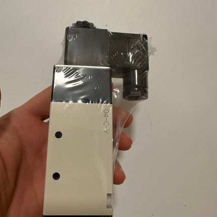 Airtac 4V310-10: Solenoid Air Valve - 4V31010C