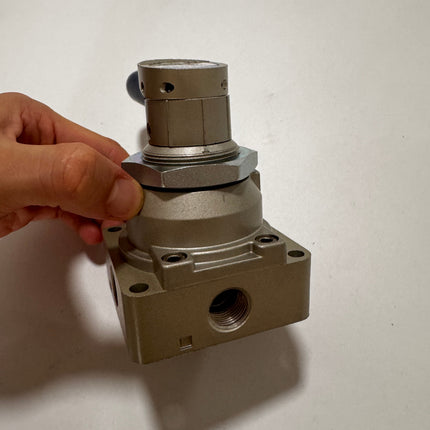 Airtac 4HV330-10: Hand Valve. Rotary Style - 4HV33010SLT