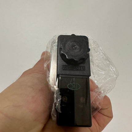 Airtac 4V410-15: Solenoid Air Valve - 4V41015B