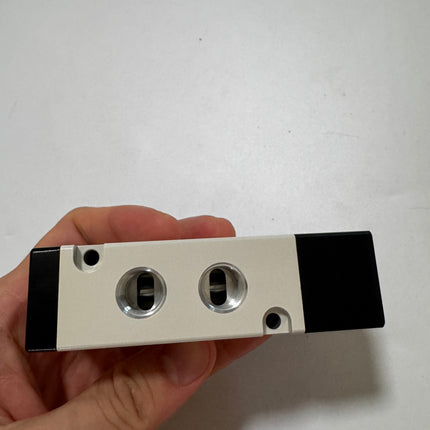 Airtac 4A310-08: Air Pilot Valve. 5 Way - 4A31008