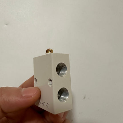 Airtac S3B-06: Manual Valve. 3 Way - S3B06