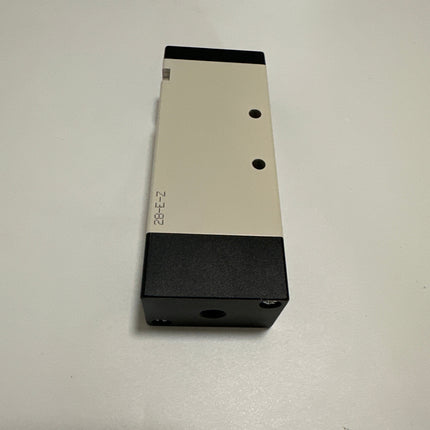 Airtac 4A410-15: Air Pilot Valve. 5 Way - 4A41015