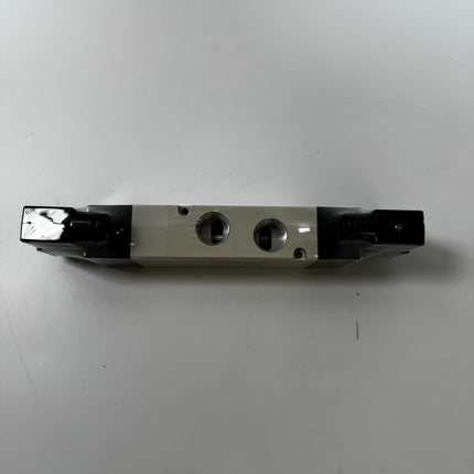 Airtac 4V430E-15: Solenoid Air Valve - 4V430E15B