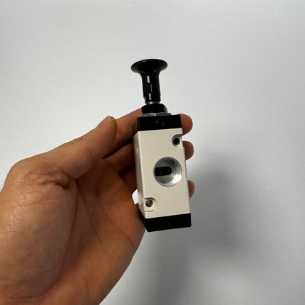 Airtac 3L310-10: Push Pull Valve. 3 Way - 3L31010T