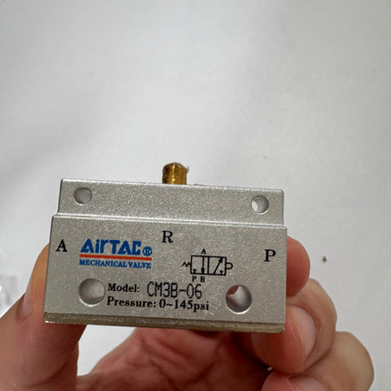 Airtac CM3B-06: Manual Valve. 3 Way - CM3B06T