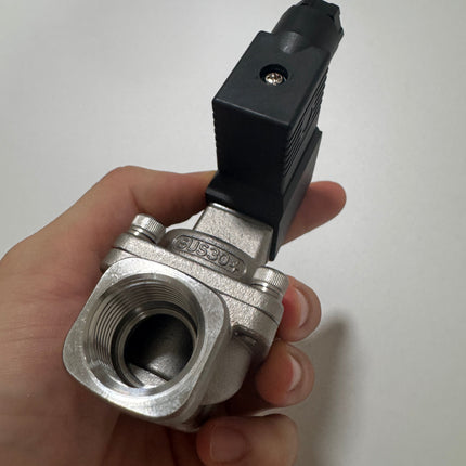 Airtac 2L150: 2 Way Solenoid Valve - 2L15015B