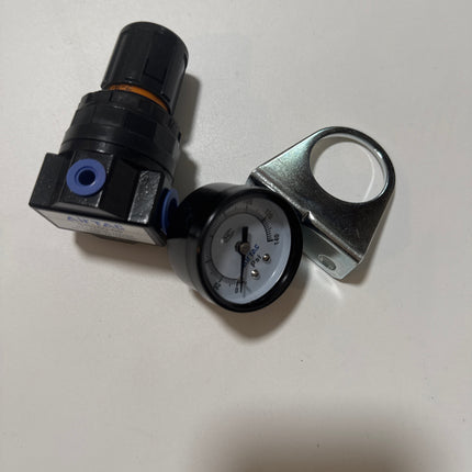 Airtac SR: Air Pressure Regulator - SR200082T