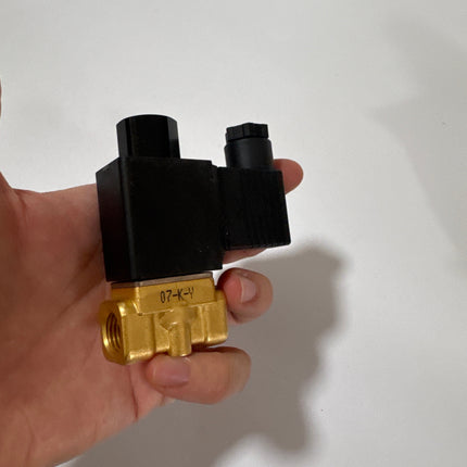 Airtac 2KWH030-08: 2 Way Solenoid Valve - 2KWH03008AG