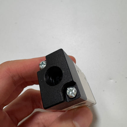 Airtac 3A110-06: Air Pilot Valve. 3 Way  - 3A11006NC